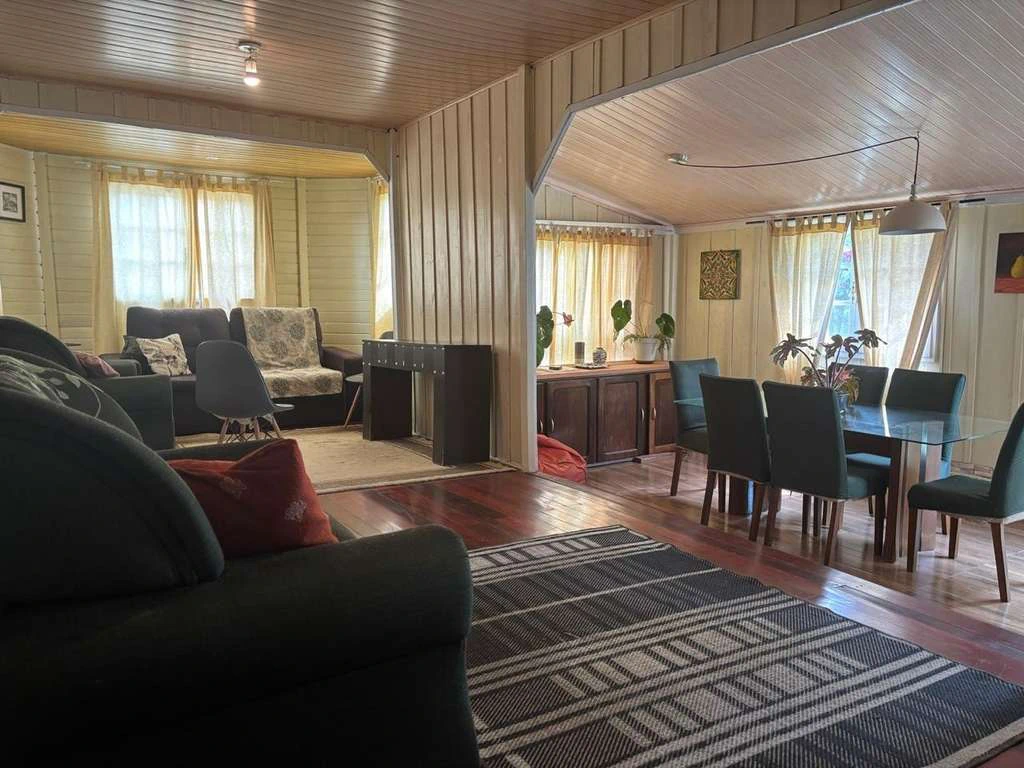 Furnished house with 4 bedrooms, 2 bathrooms, 170 m²