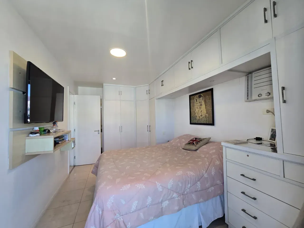 Furnished apartment with open-plan kitchen and terrace — photo 24