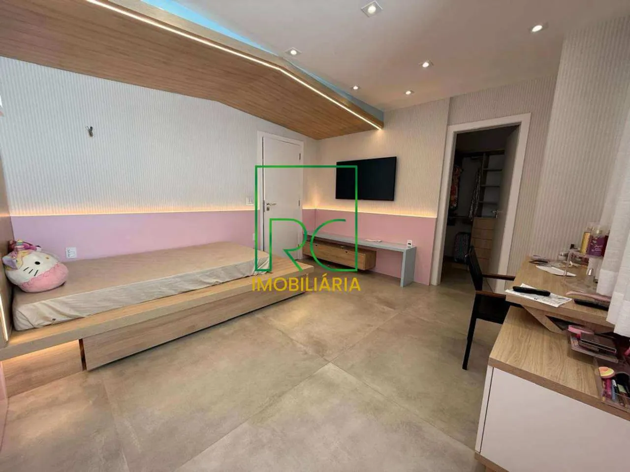 Furnished house with 5 bedrooms and 5 bathrooms — photo 12