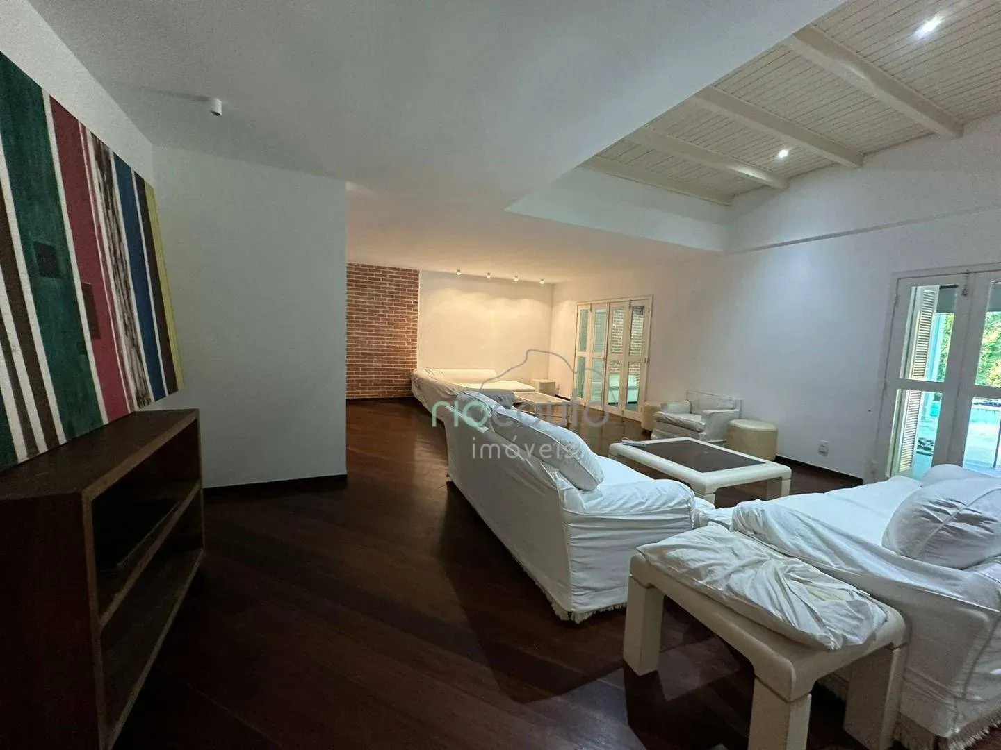 Casa com 5 quartos, 990 m² e 2 vagas, perto das janelas — photo 6