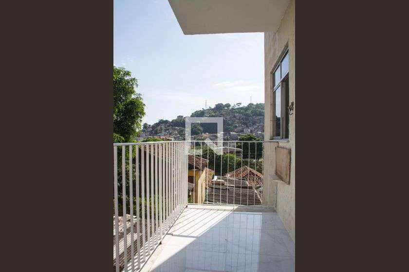 90 m² apartment with 2 bedrooms and a balcony — photo 20