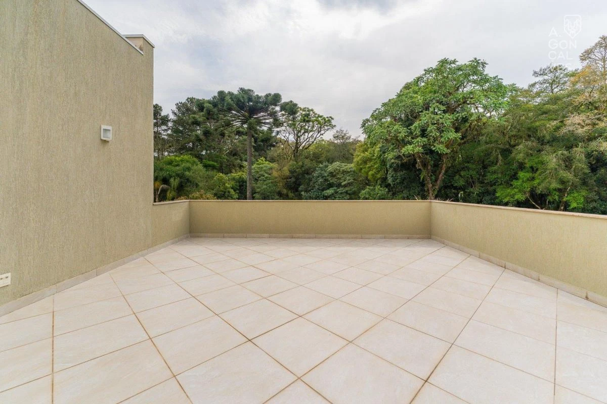 4-bedroom house with floor-to-ceiling windows in Curitiba — photo 36