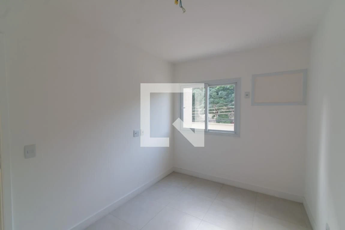 Apartamento com 2 quartos e varanda — photo 26