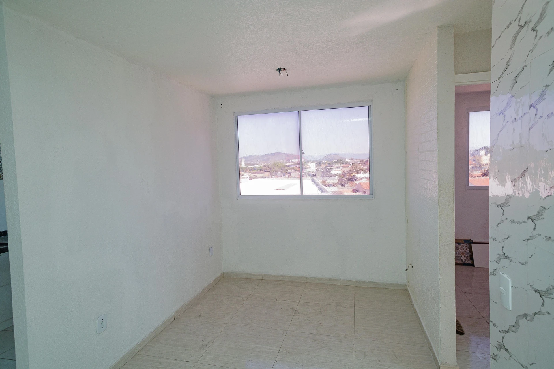 2-bedroom apartment with 1 bathroom and 2 parking spaces — photo 3