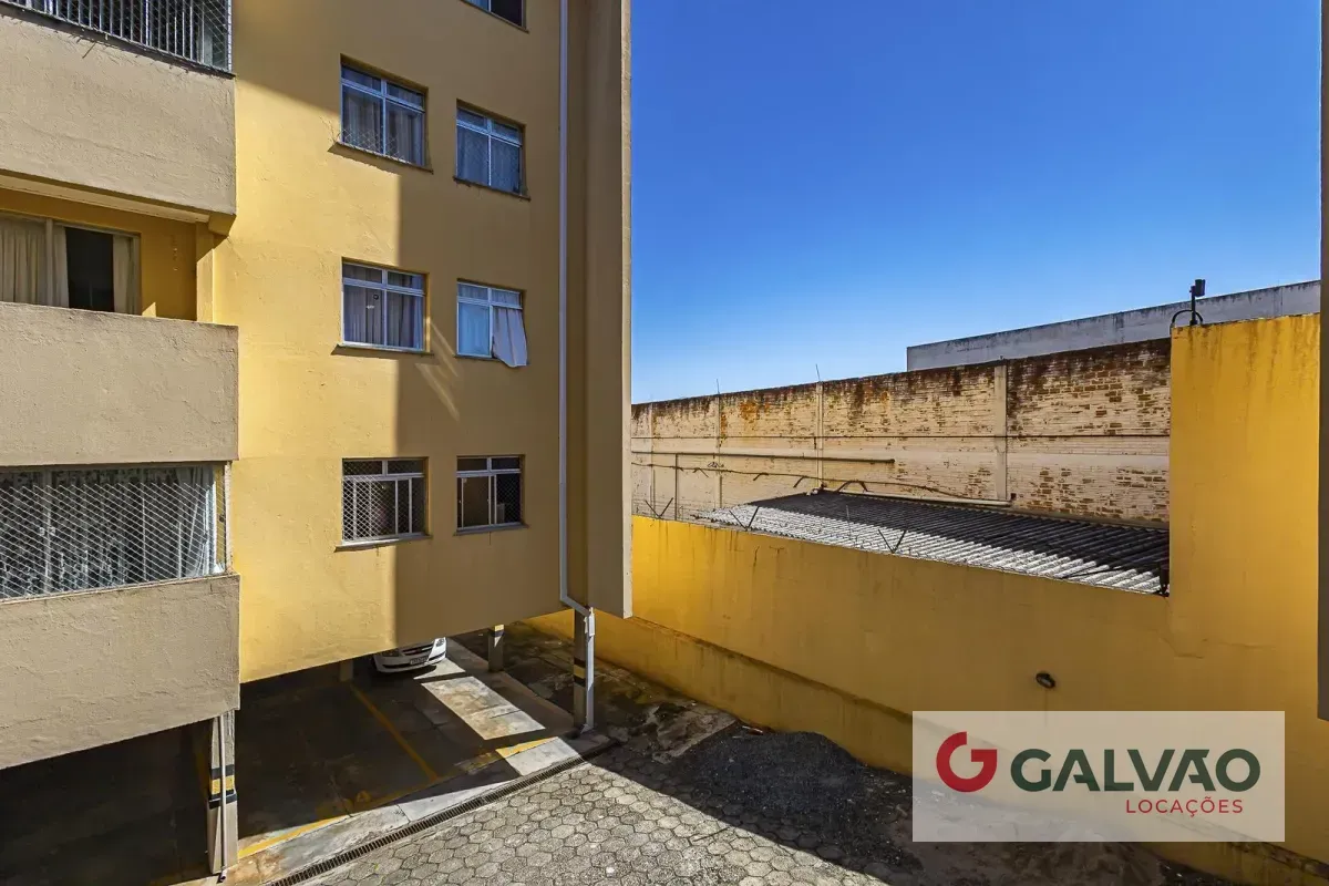 Apartamento con 3 dormitorios y balcón, 91,36 m² — photo 17