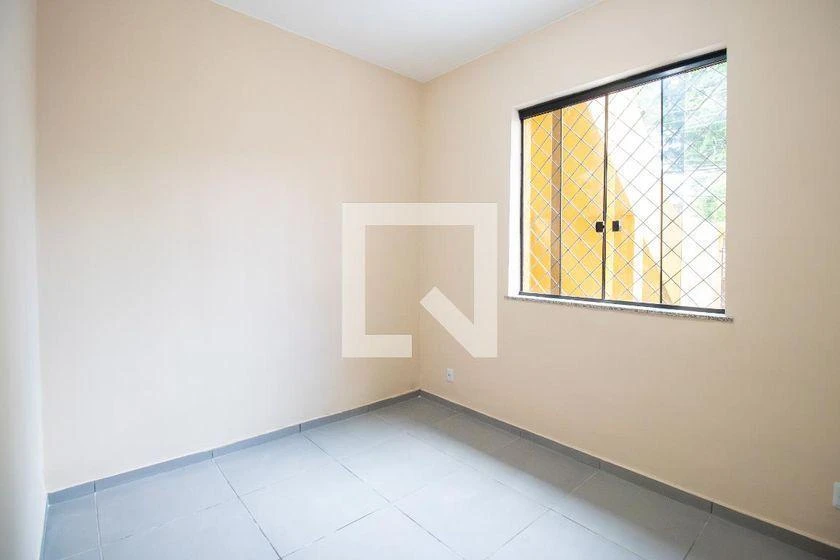 Balcony with a grill in a 2-bedroom house, 100 m² — photo 19