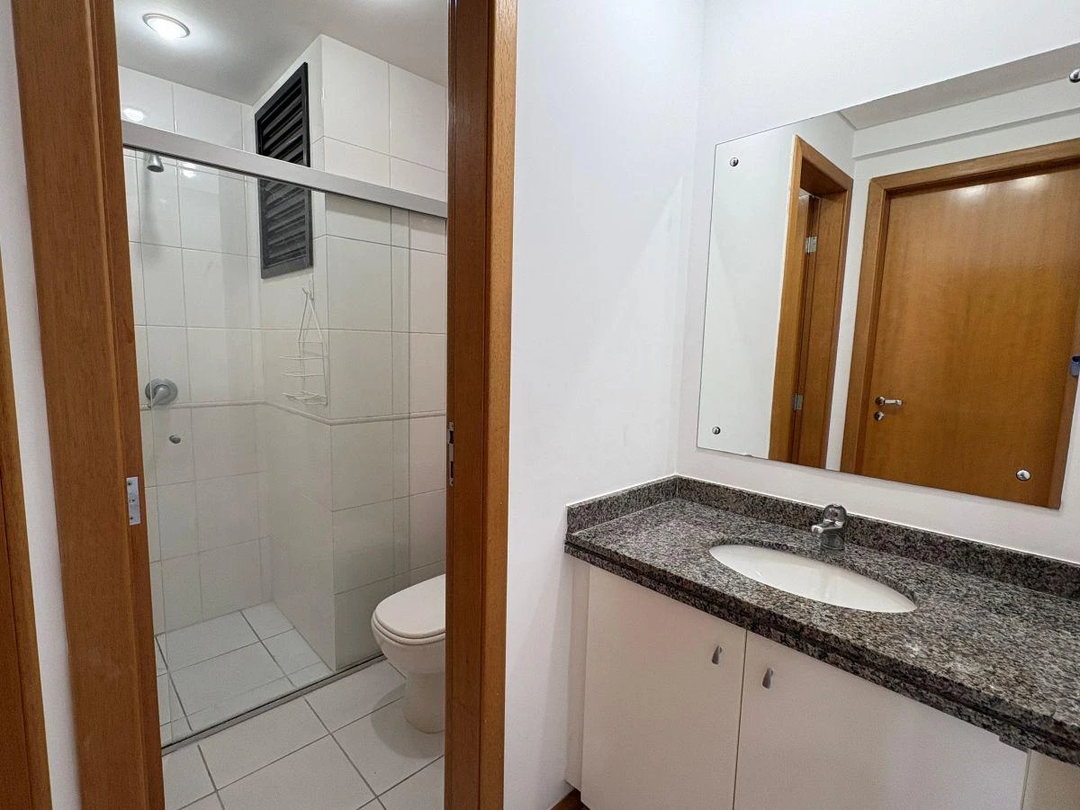 1-bedroom apartment with 24-hour concierge — photo 16