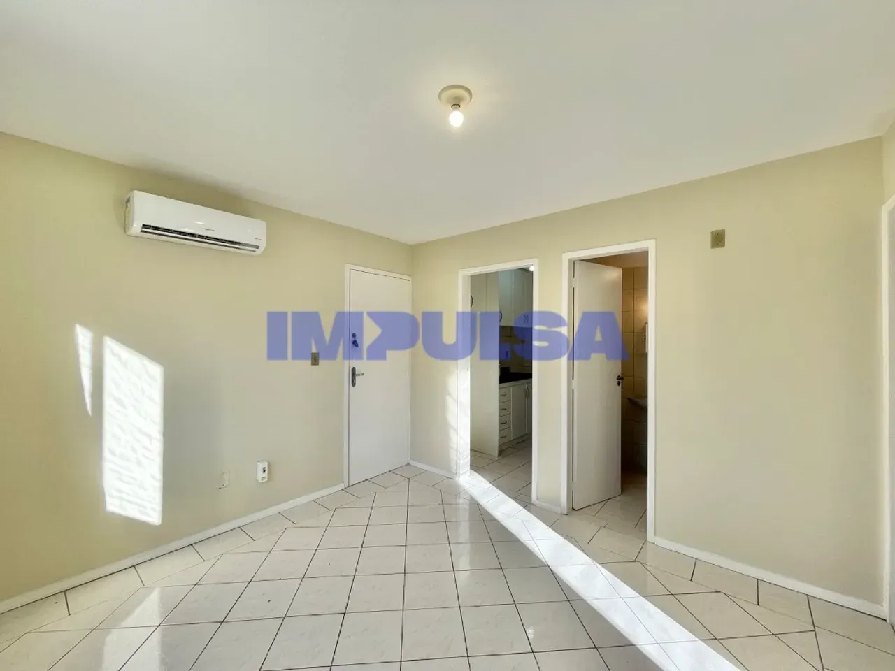 2-bedroom apartment with a separate kitchen — photo 6