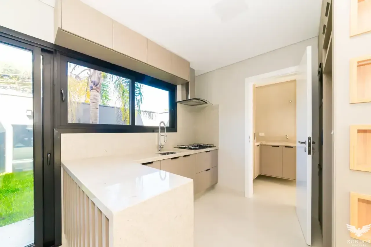 House with 3 bedrooms, 1 en-suite, balcony 135 m² — photo 10