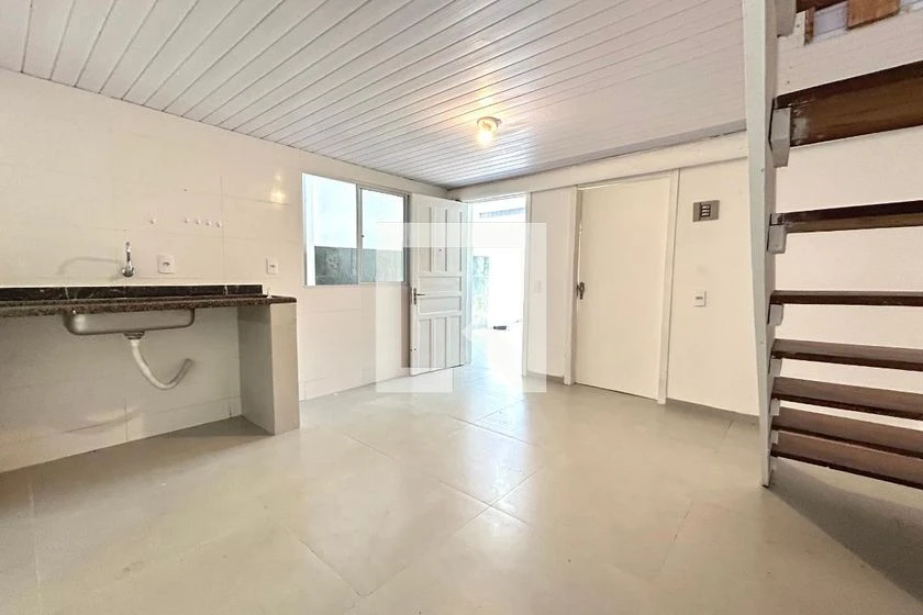 1-bedroom apartment with a balcony — photo 10