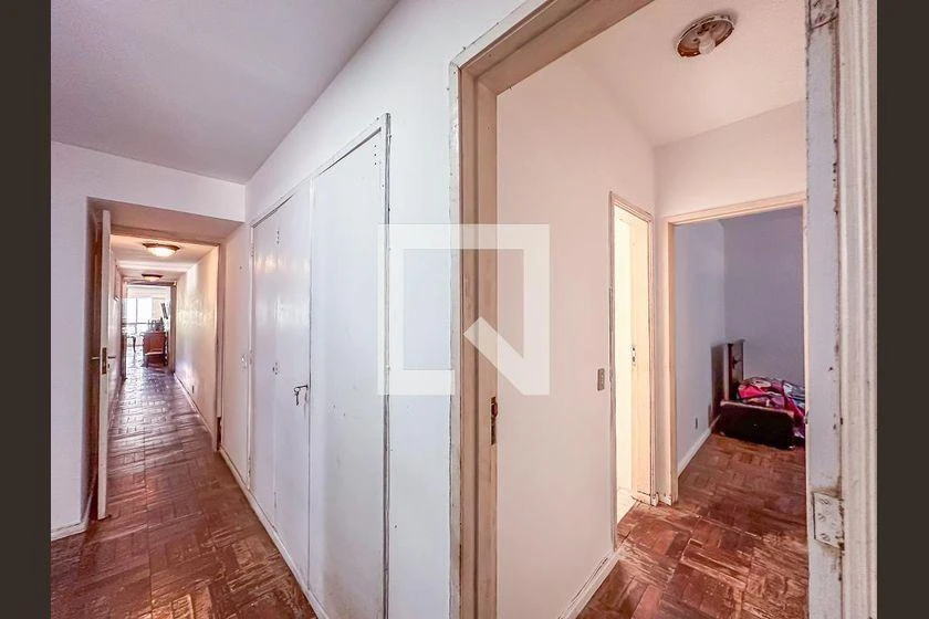 Apartamento de 4 habitaciones con 221 m² y 2 plazas — photo 35