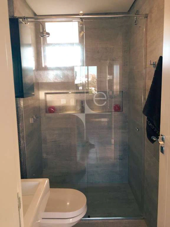3-bedroom apartment with 2 en-suite baths — photo 4