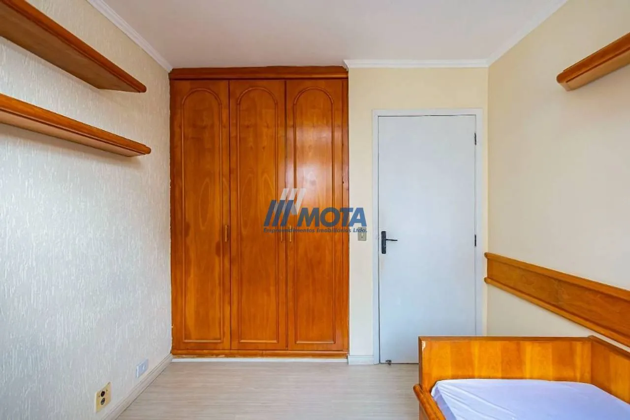 3-bedroom apartment with a home office — photo 41