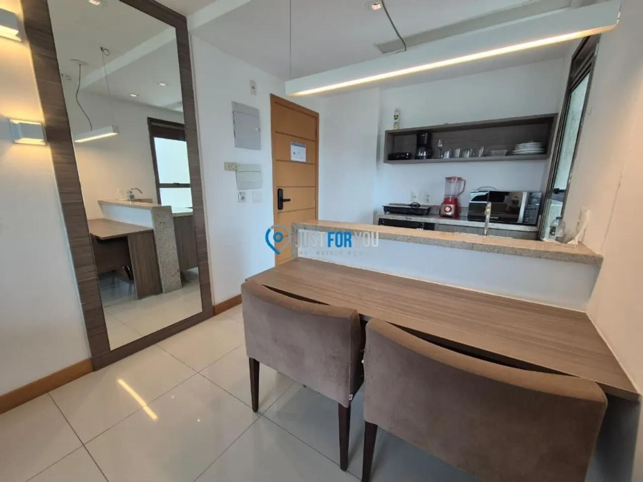 Apartamento mobiliado com 1 dormitório e 1 vaga, 50 m² — photo 5