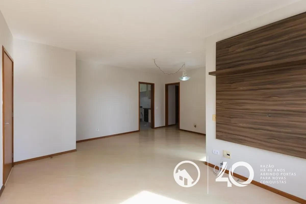 3-bedroom apartment with a home office — photo 25
