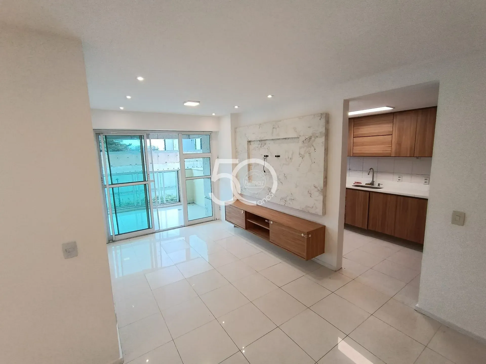 69 m² apartment with 2 bedrooms, balcony and 1 en-suite — photo 6