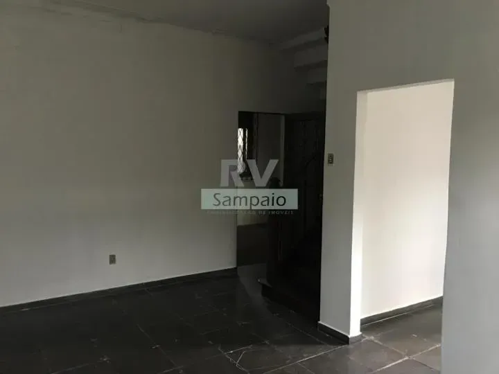 Commercial industrial house with 198 m² and 4 bedrooms — photo 6