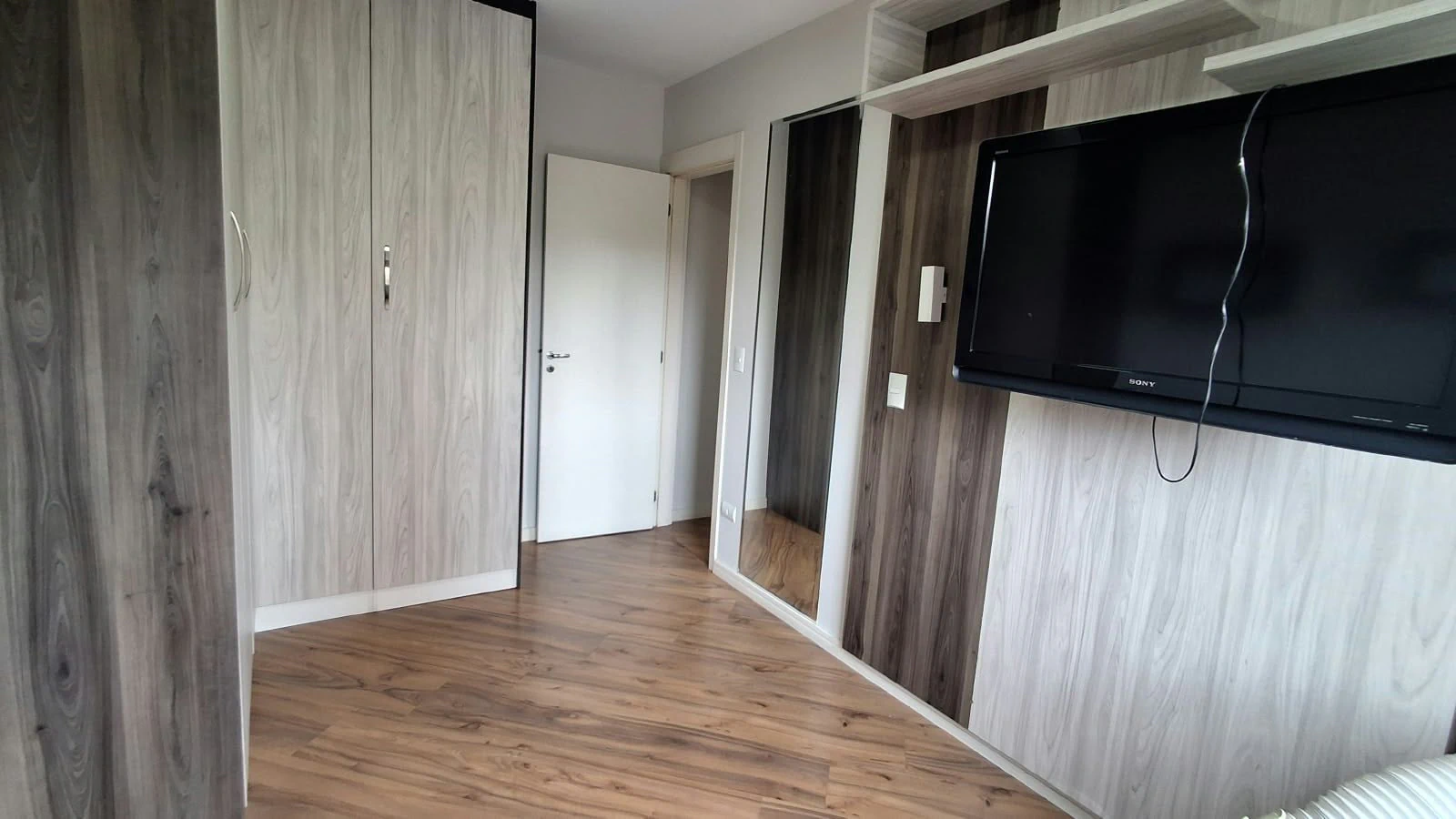 2-bedroom apartment with a home office in Curitiba — photo 13