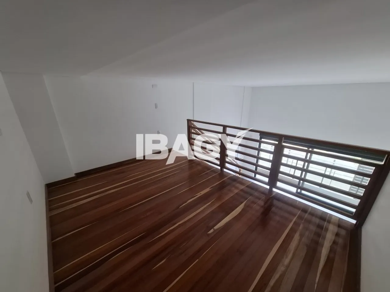 1-bedroom apartment with open-plan kitchen — photo 18