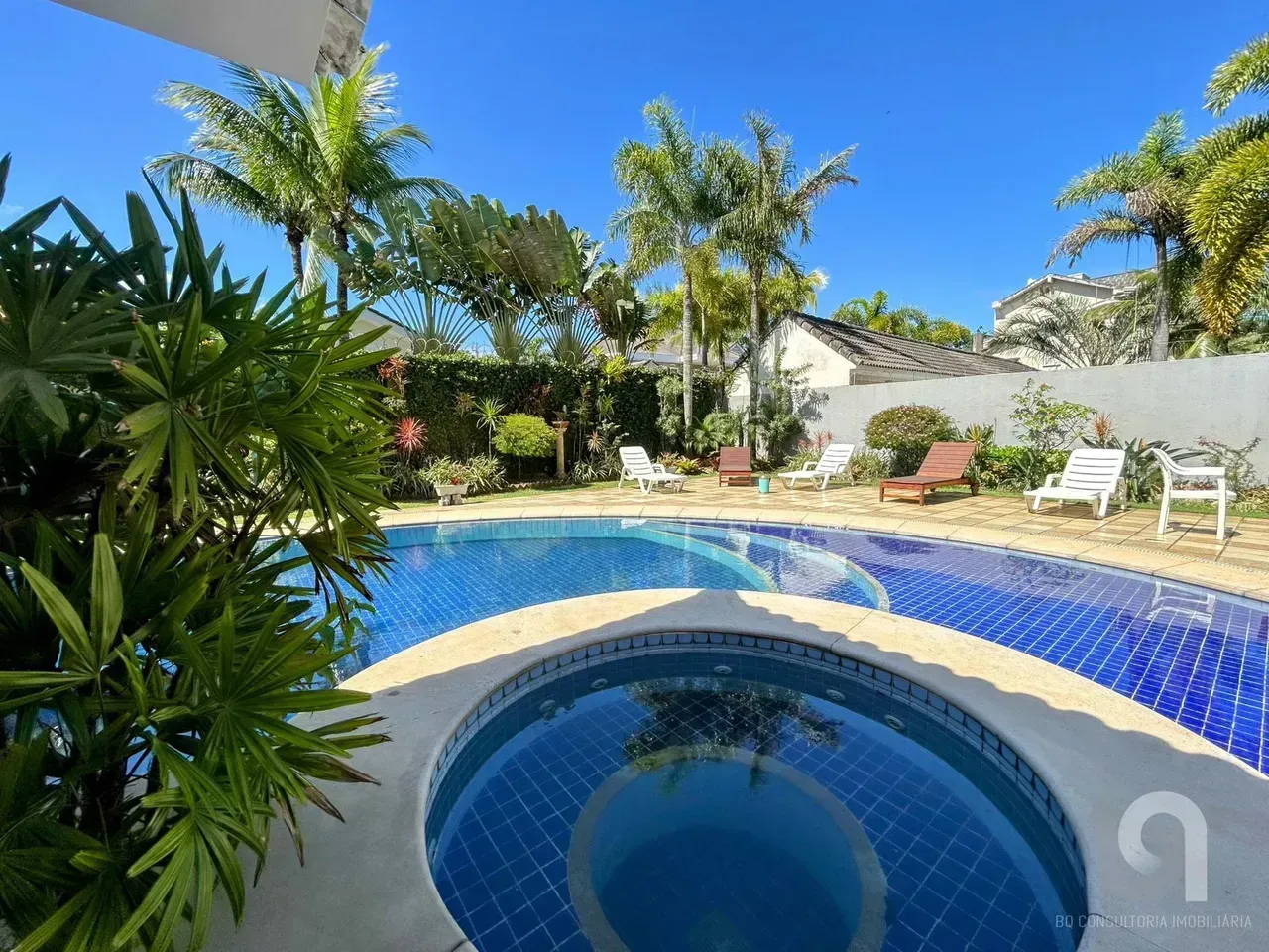 Furnished house with 5 bedrooms and open-air pool — photo 30
