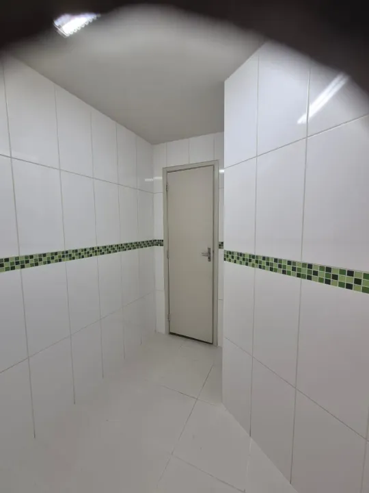 100 m² apartment with 3 bedrooms and 2 bathrooms — photo 2