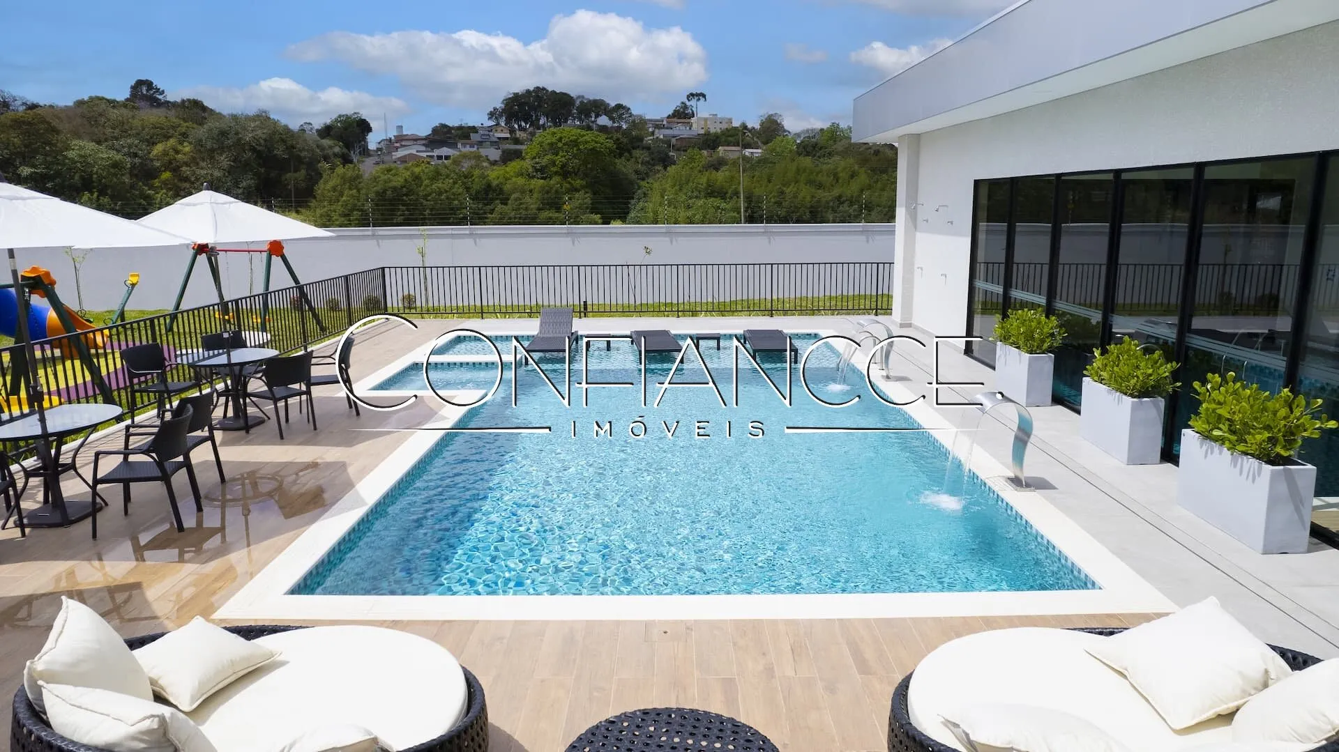 Condominium house with 3 bedrooms, 3 baths and 2 parking — photo 33