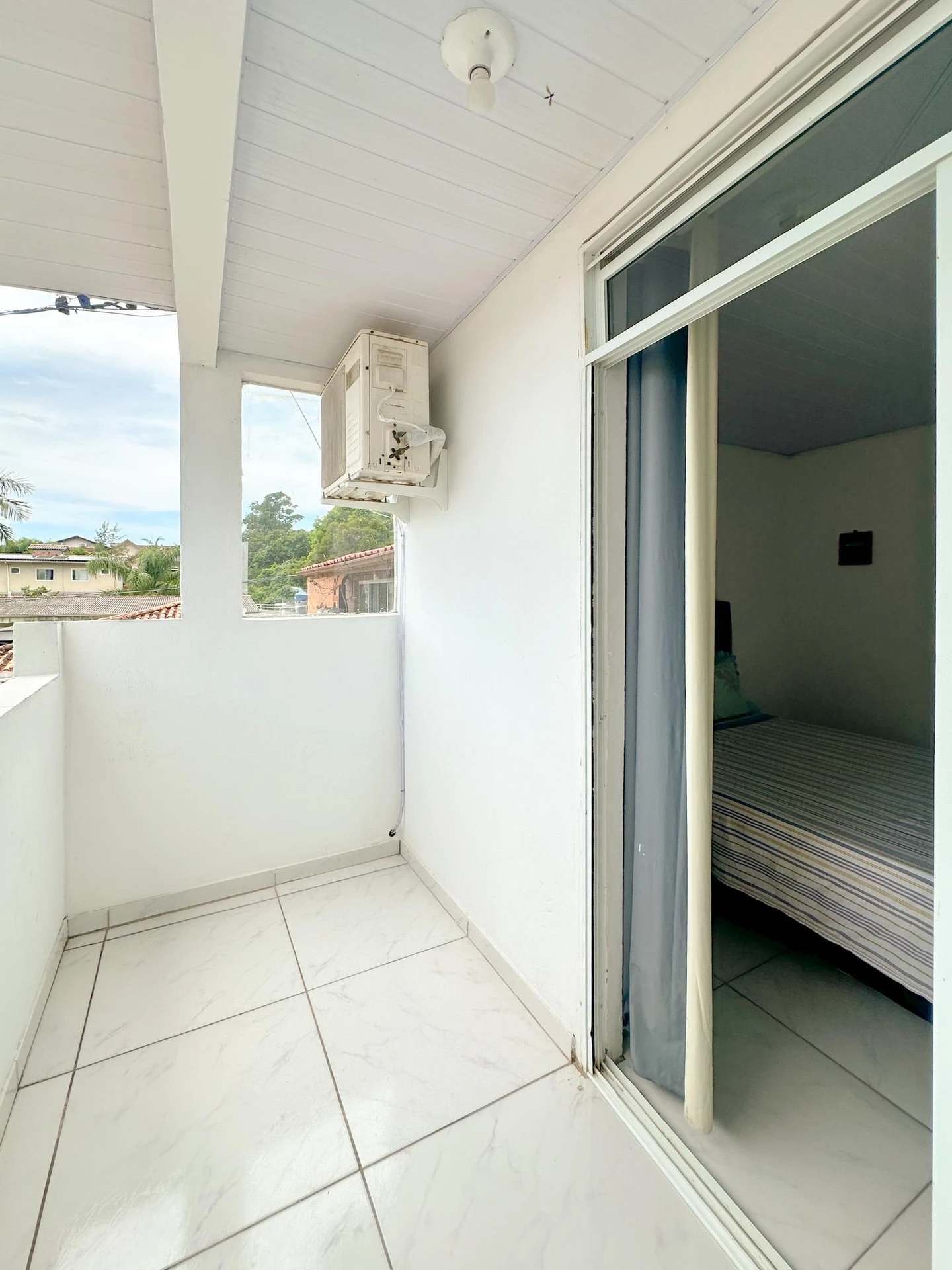 4-bedroom house with a private BBQ in Florianópolis — photo 28