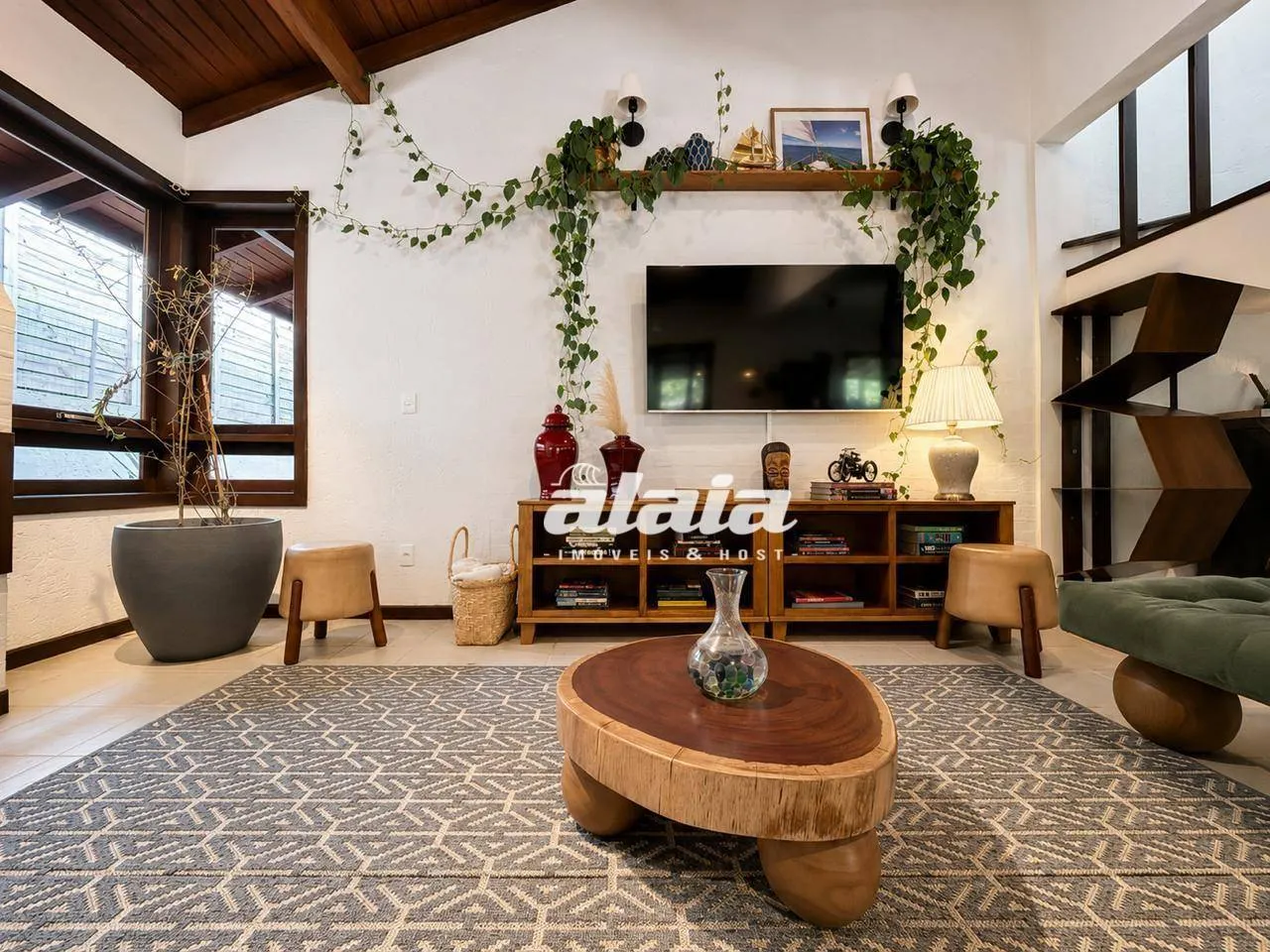 Casa em condomínio com 3 dormitórios e 680 m² — photo 4