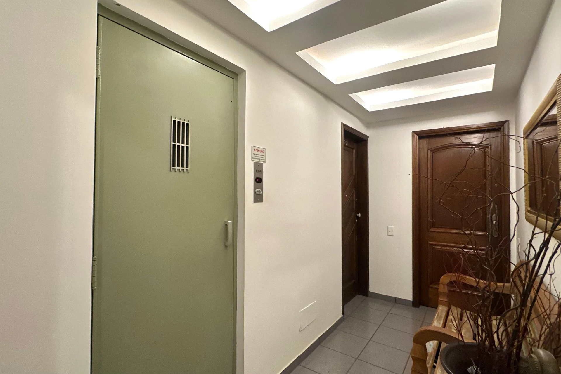 Apartamento amueblado de 3 dormitorios y cocina cerrada — photo 65