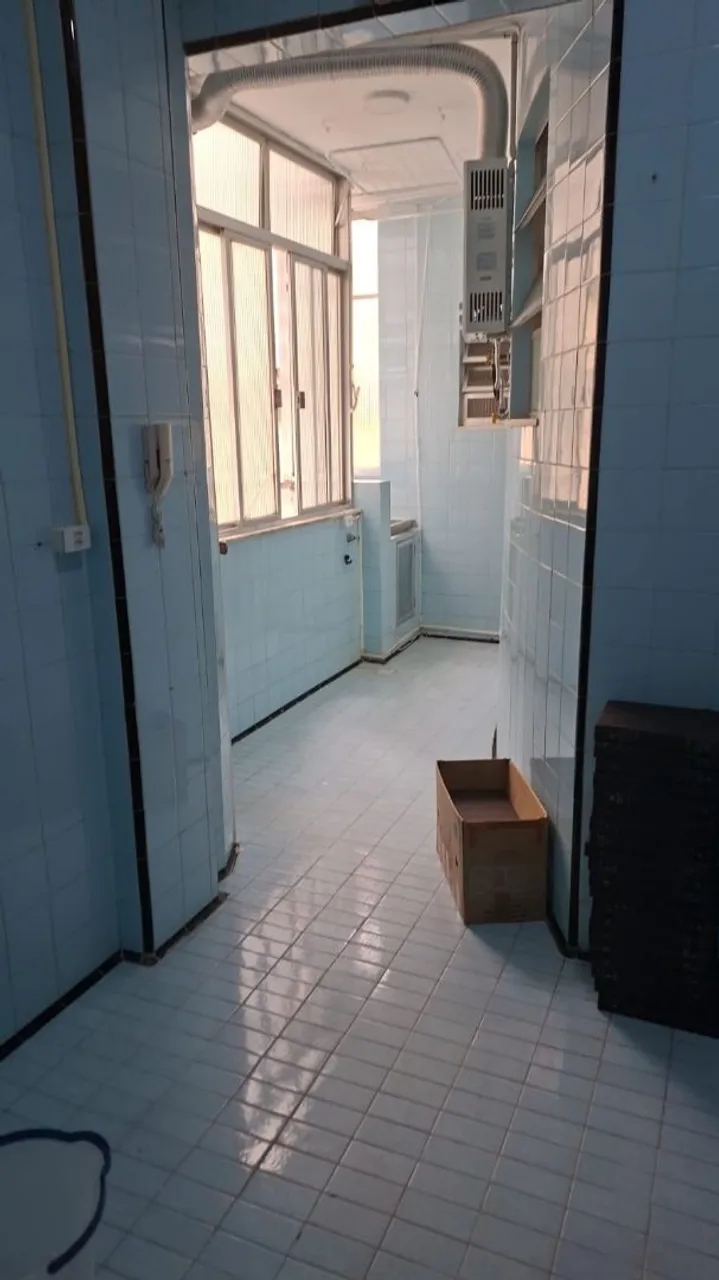Квартира з 2 спальнями та дерев'яною підлогою або ламінатом — photo 10