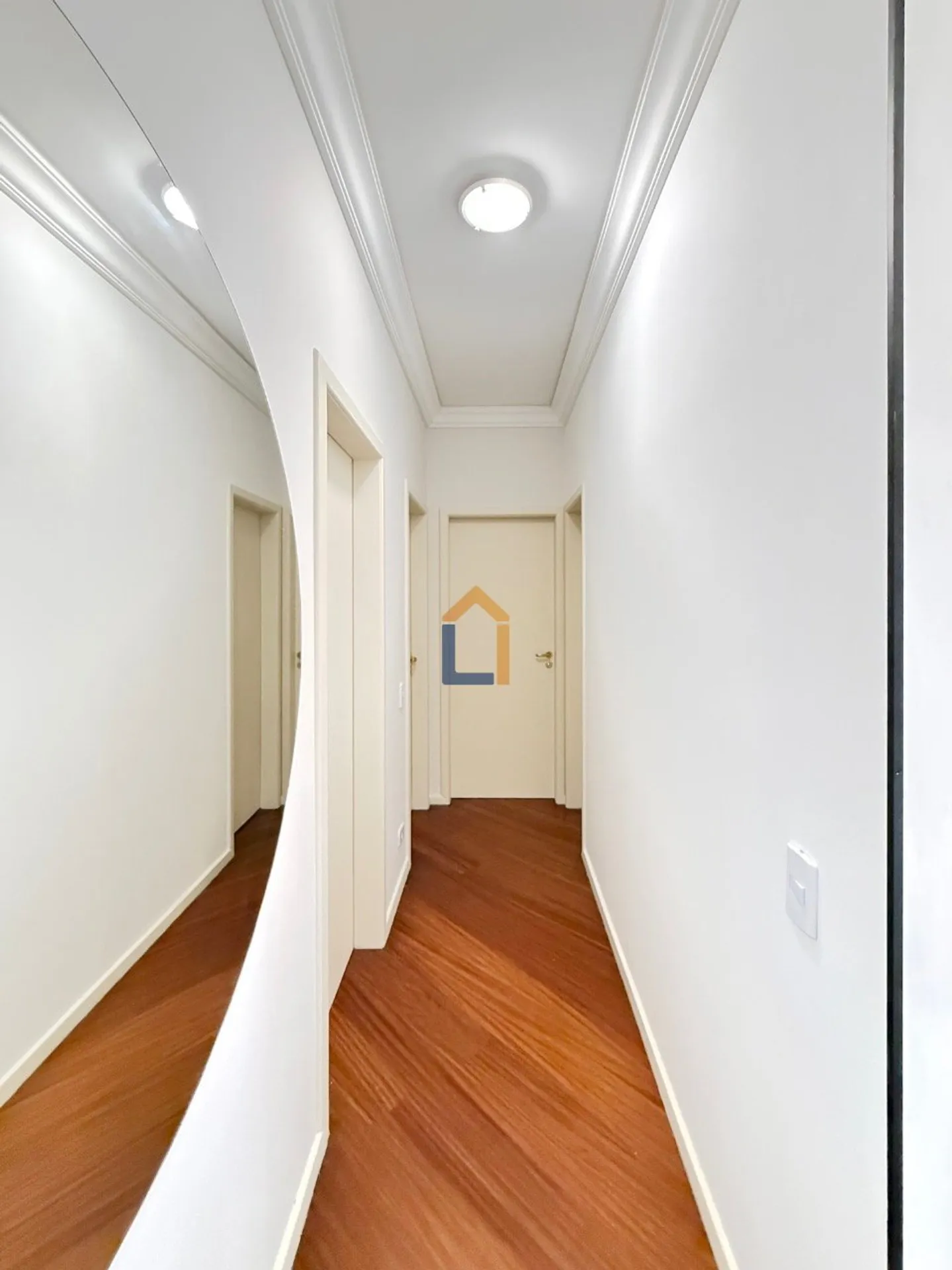 3-bedroom apartment with a washing machine in Curitiba — photo 64