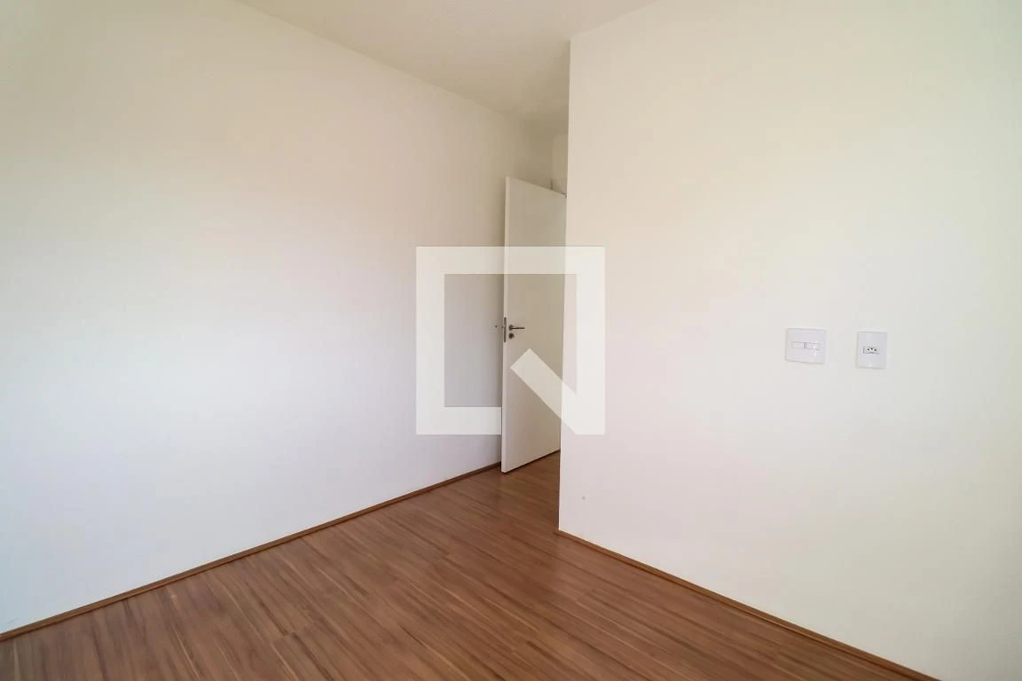 Apartamento sem mobília com 2 quartos e garagem — photo 36