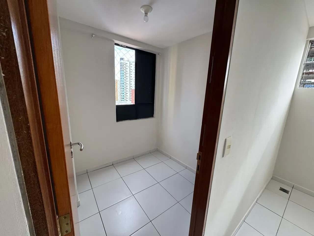 Unfurnished 100 m² apartment with 4 bedrooms and 2 en-suites — photo 40