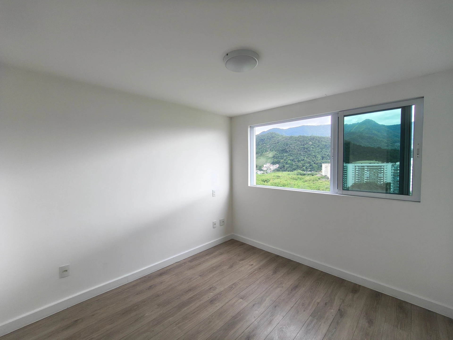 Apartamento, 82 m², com janelas do piso ao teto — photo 19