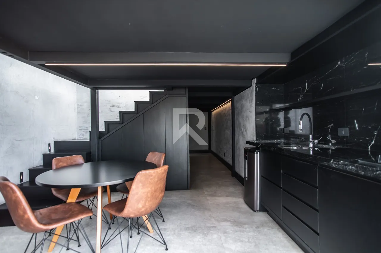 Furnished duplex penthouse with 2 suites and 4 parking — photo 17