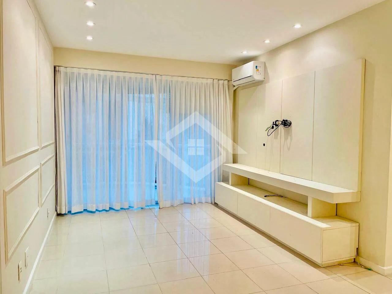 Apartamento, 99 m², com closet — photo 21