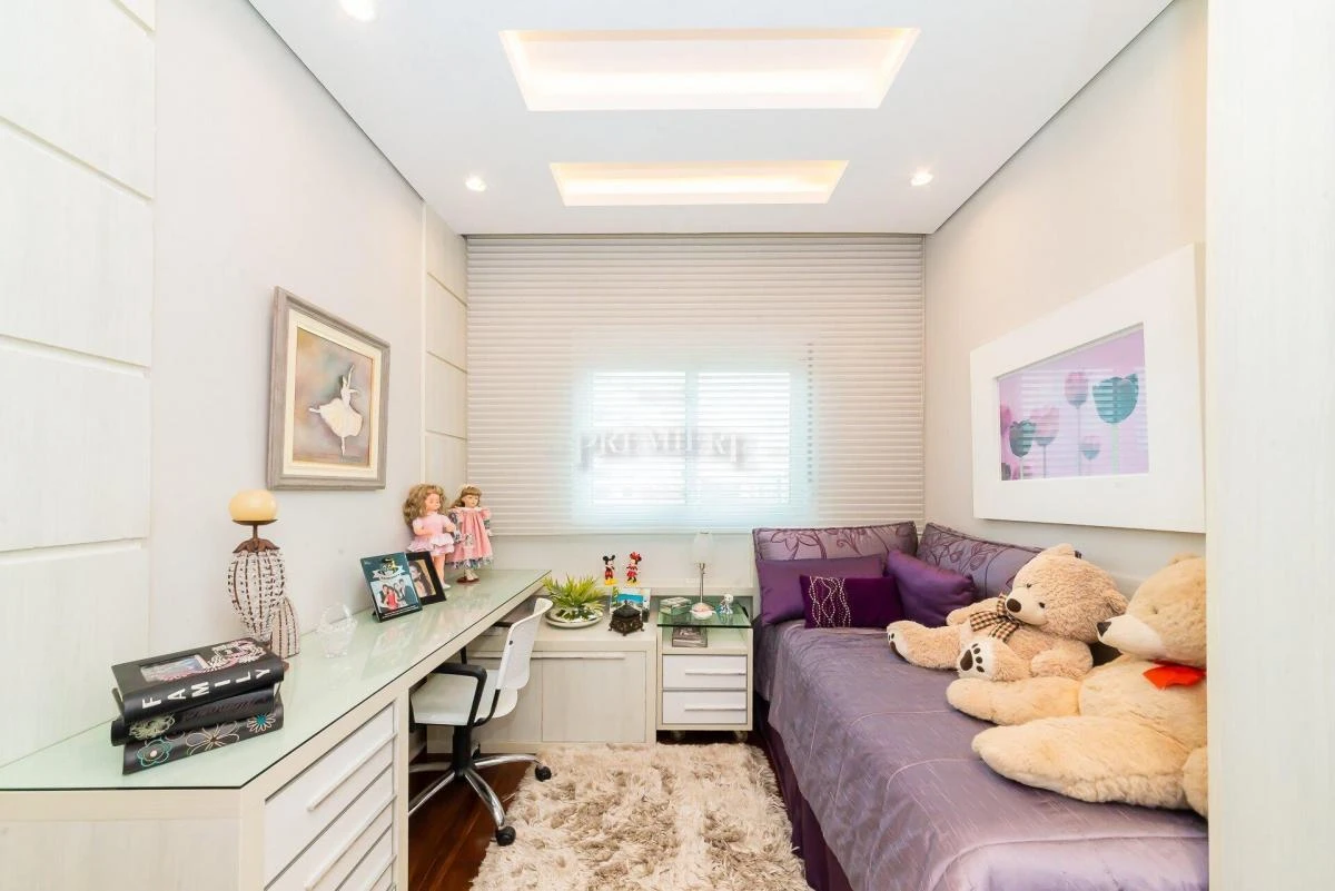 Apartment with 4 bedrooms and 5 baths, with a balcony — photo 22