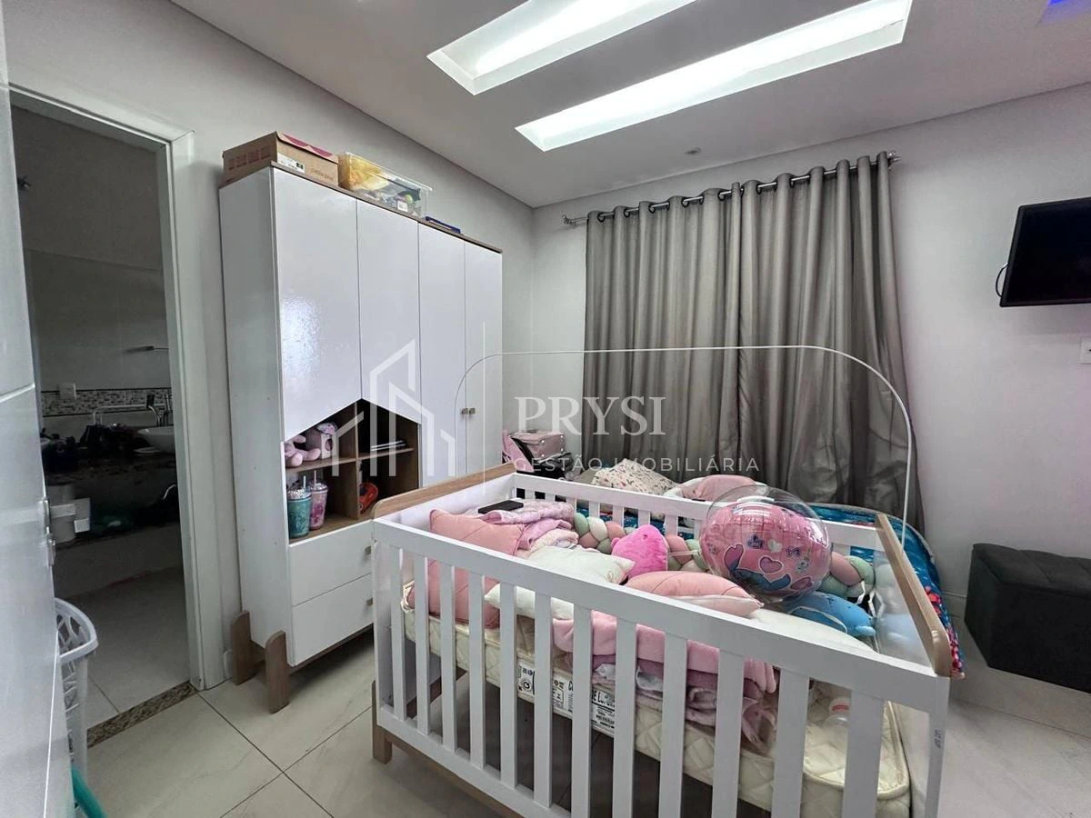 3-bedroom house with a washing machine in Curitiba — photo 9
