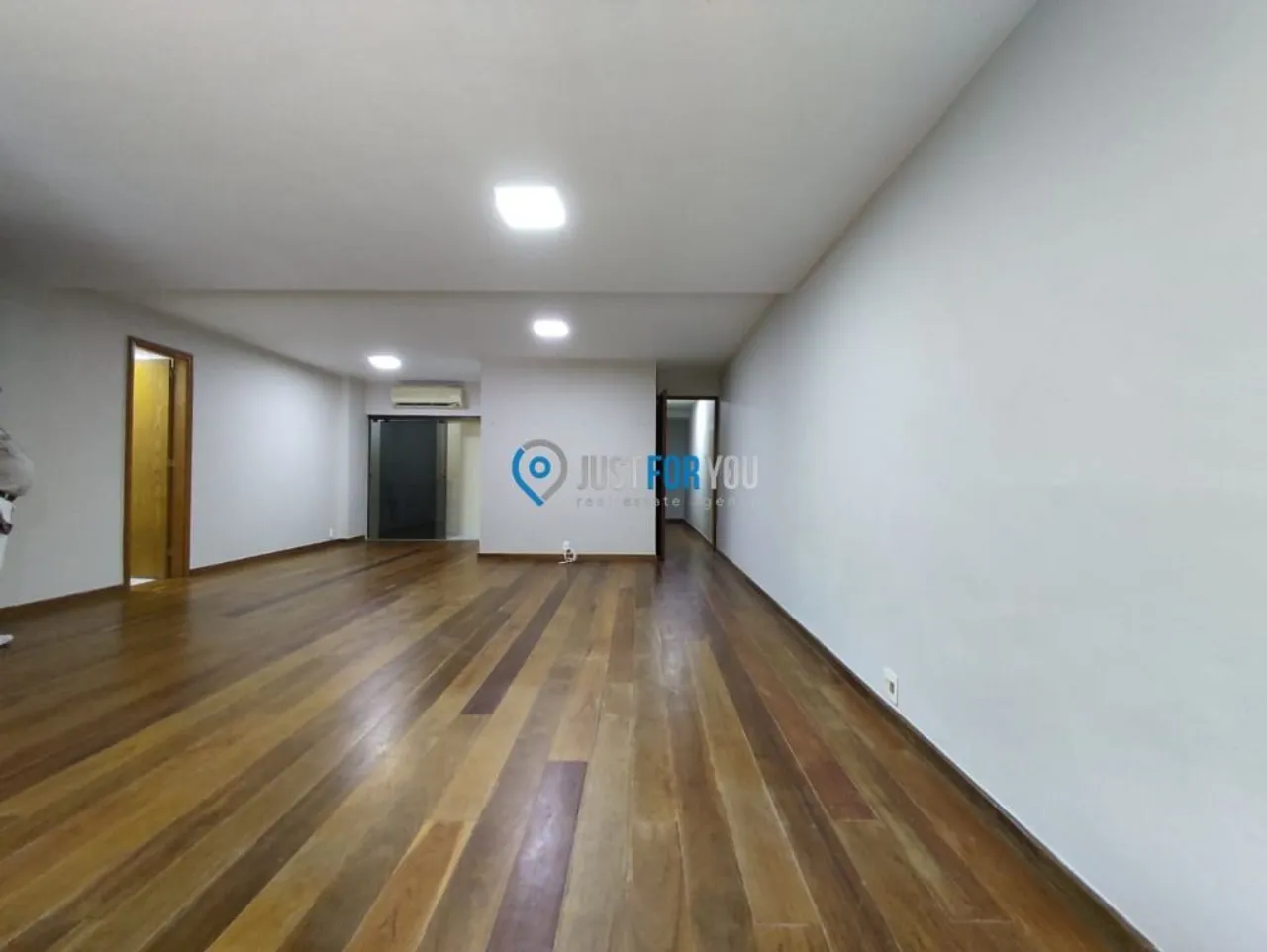 Apartamento com piso de madeira ou laminado, Barra da Tijuca — photo 3
