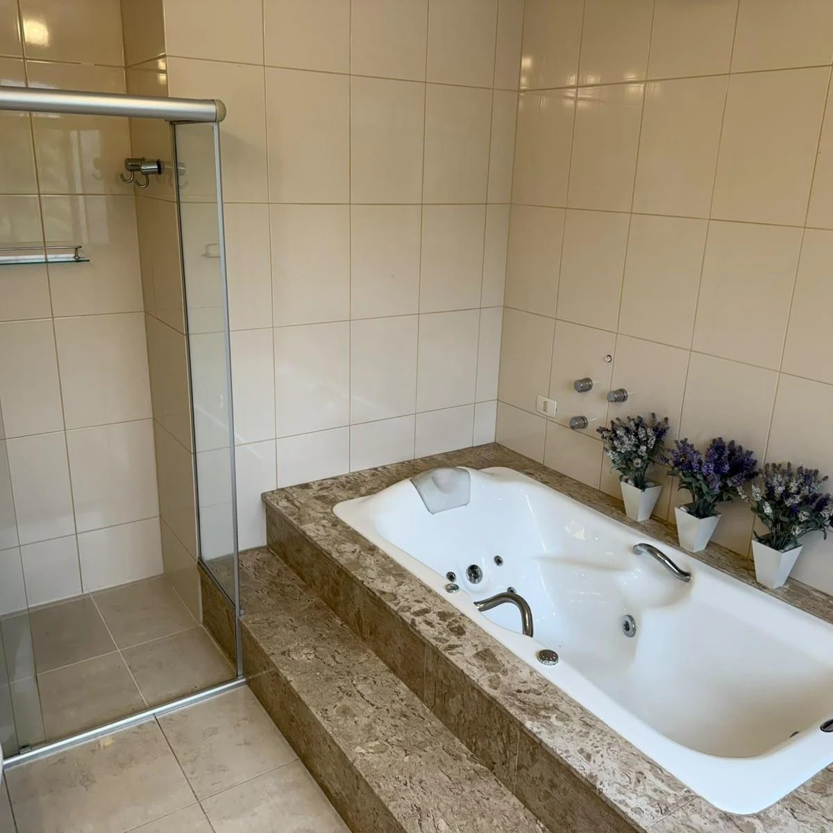Мебльований будинок на 683 м² з 7 спальнями — photo 36