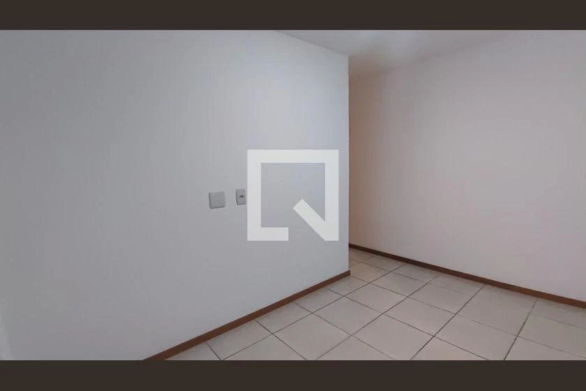 3-bedroom apartment in a building with a gym — photo 16