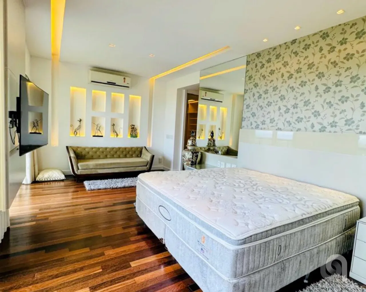 Apartamento de 289 m² com vista para a água e banheira — photo 14
