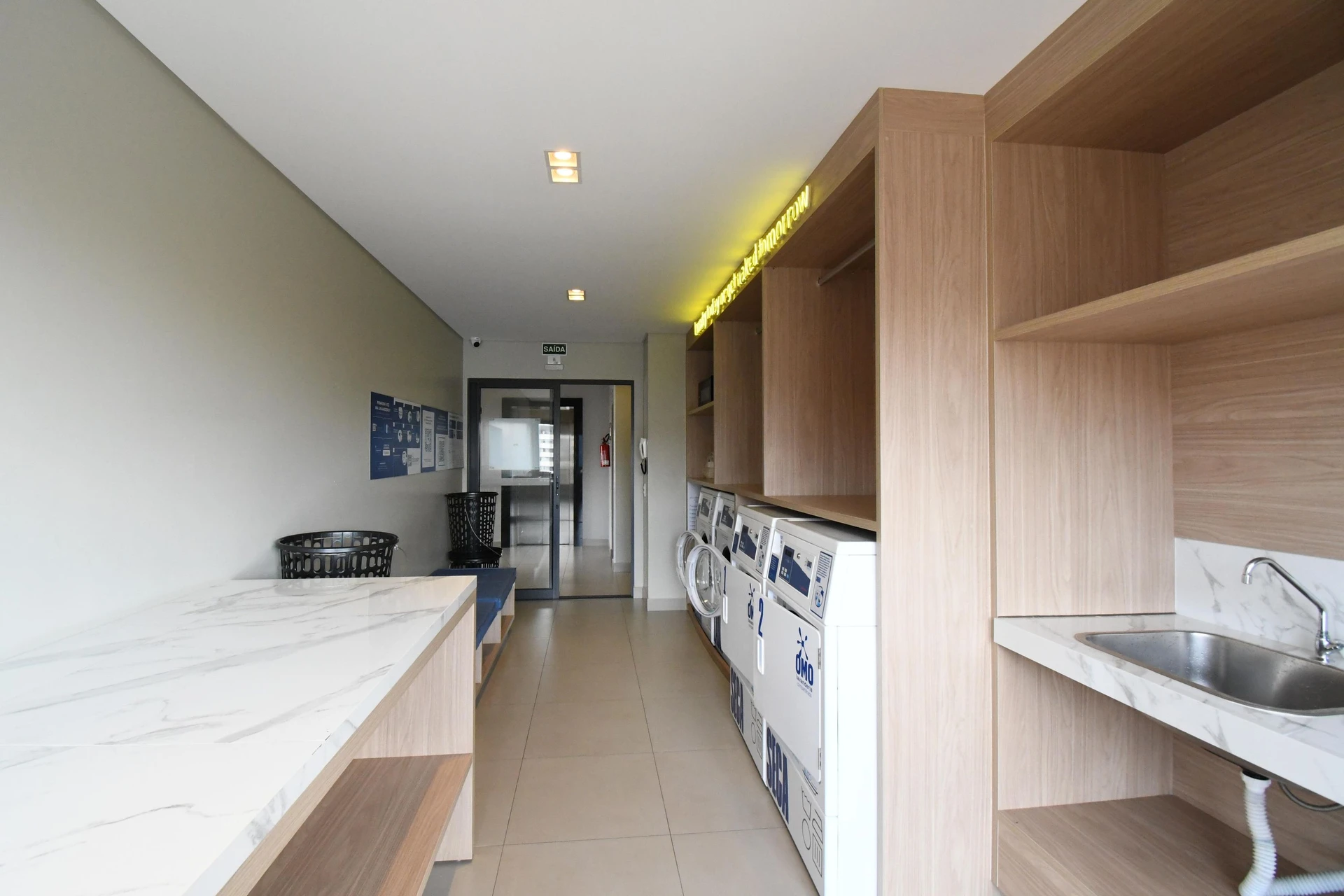 Furnished studio, 25 m², with floor-to-ceiling windows — photo 18