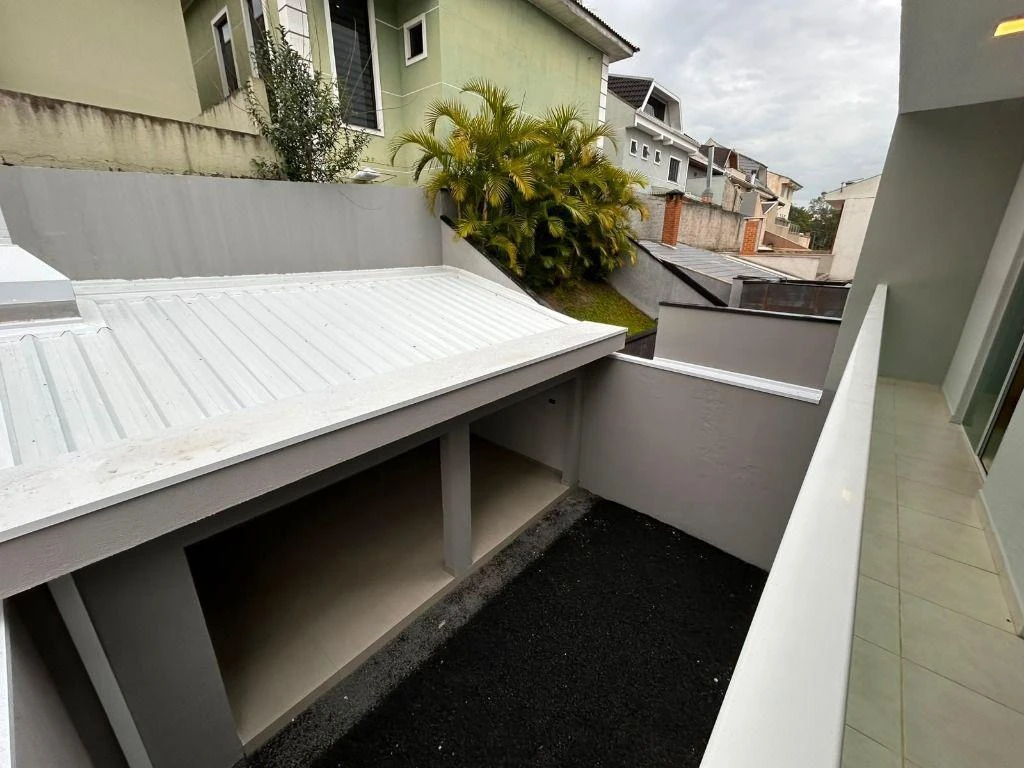 Unfurnished house with gas kitchen and 2 parking spaces — photo 33