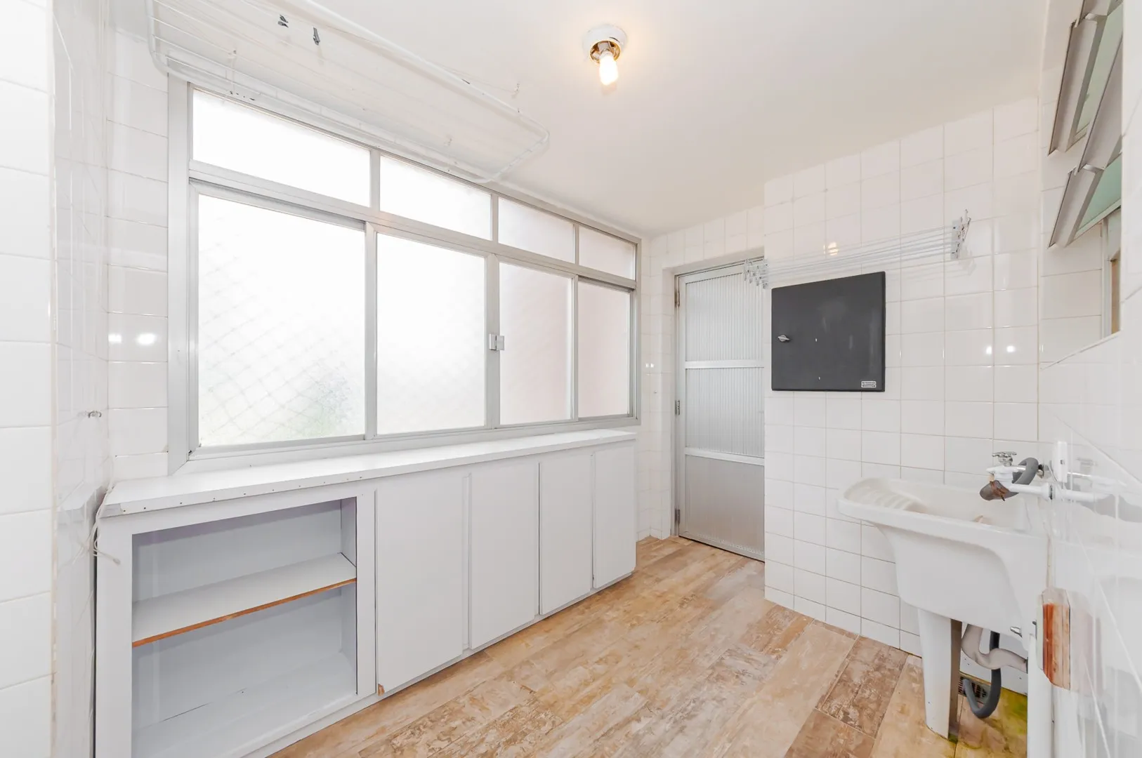 4-bedroom 239 m² apartment with 2 parking spots and 1 suite — photo 28