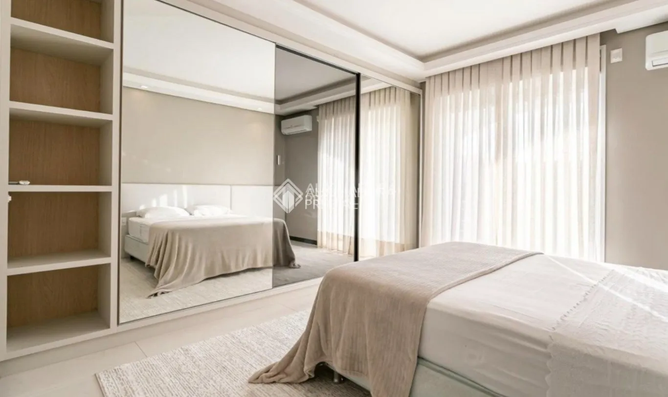 Furnished house with 6 en-suite bedrooms and 7 baths — photo 20
