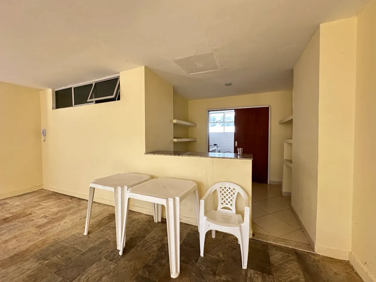 4-bedroom apartment with a mountain view — photo 23