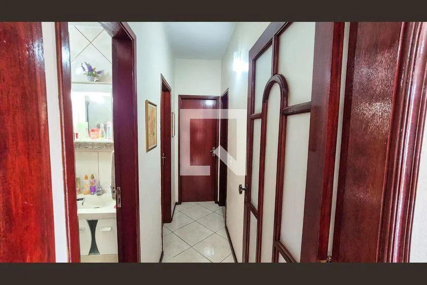 3-bedroom apartment with a bathtub — photo 45