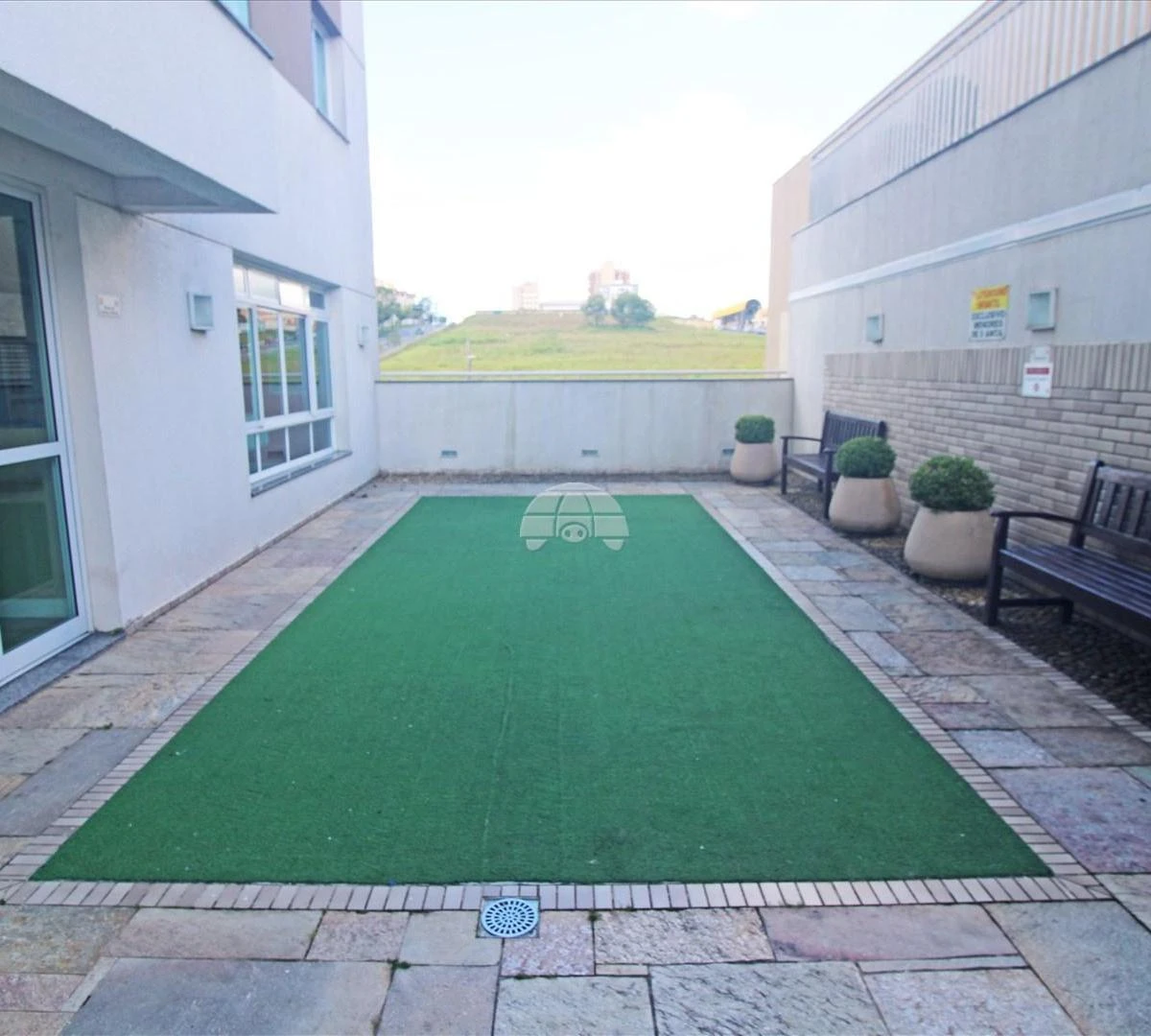 Furnished apartment, 70 m², with a grill on the balcony — photo 24