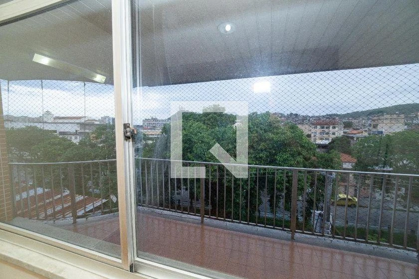 90 m² apartment with a park view and a bathtub — photo 31